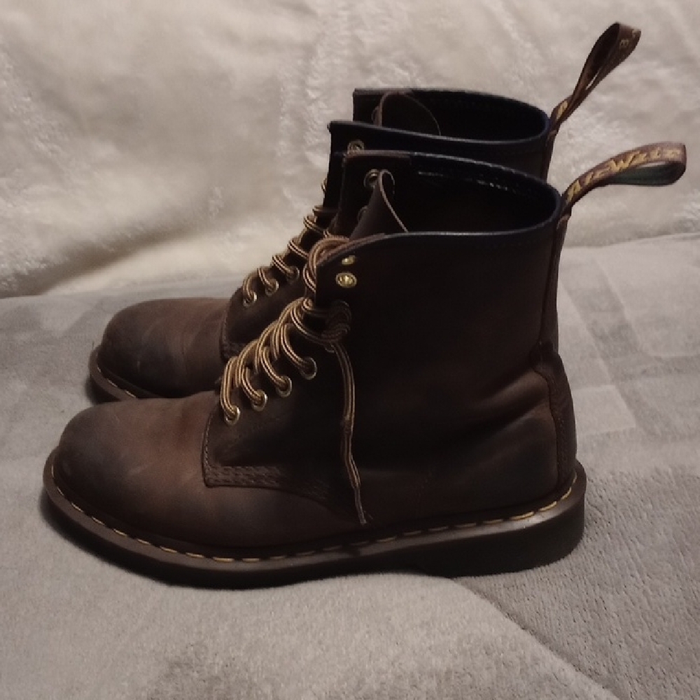 Dr. Martens  1460 Crazy Horse Distressed Boots